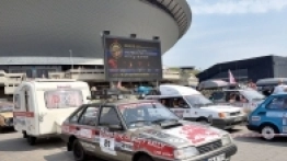 Z Katowic do Włoch wyruszyli  też fani caravaningu – Złombol 2015 - zdjęcie 2